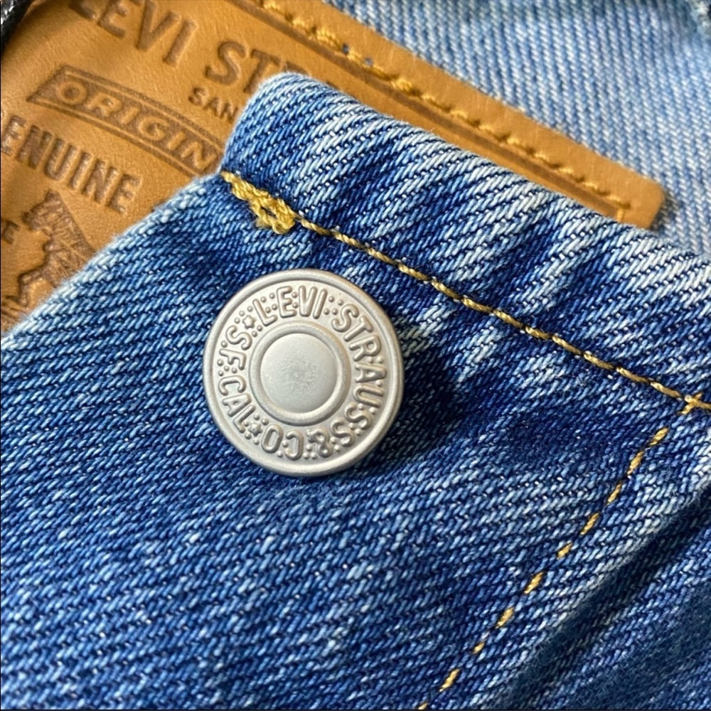 Levi's Blue Jean Jacket with Ruffle Collar - Picture 11 of 15